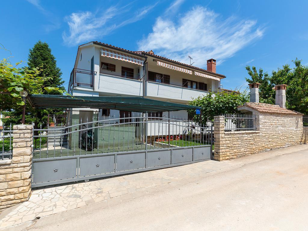 Apartments Davorka Porec Exterior photo
